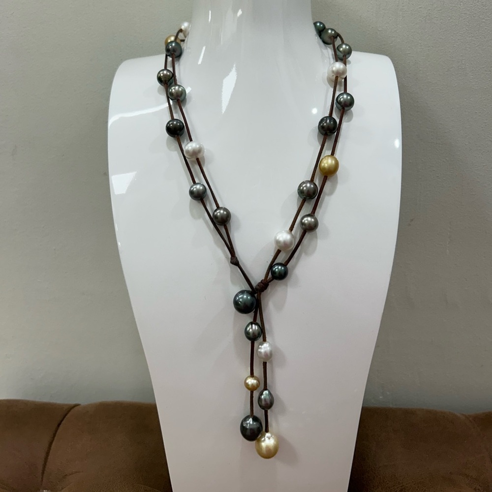Wendy Mignot Multicolor All Around Pearl Necklace